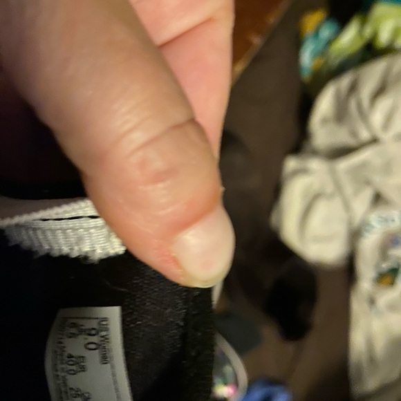 Women’s Vans size 9 - Picture 2 of 6